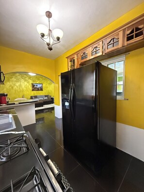 Fridge, microwave, oven, stovetop - Modern Chateau (Portland)