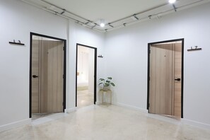 Een 43-inch smart-tv met digitale zenders