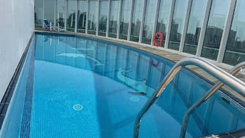 Una piscina techada
