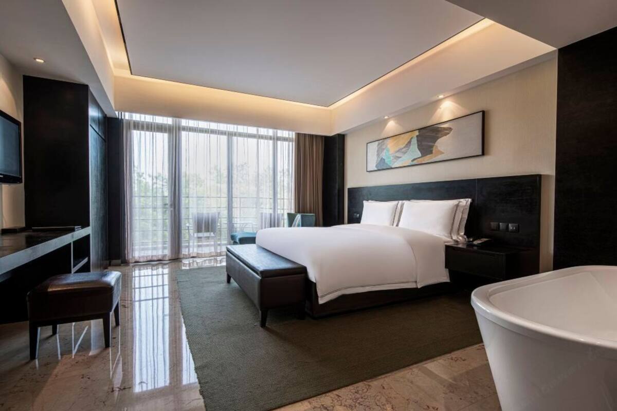 Basic-Doppelzimmer, Hügelblick
