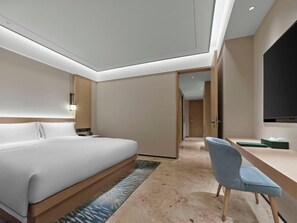 Classic-Zimmer, Bergblick | Laptopgeeigneter Arbeitsplatz, kostenloses WLAN