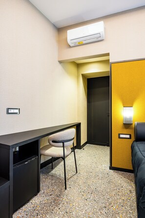 华丽开间 | 埃及棉床单、高档床上用品、客房内保险箱、办公桌