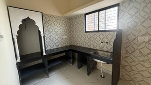 تجهيزات دش، مناشف، صابون، شامبو