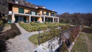 Apartment | 2 bedrooms - Tremezzo Ulivi Apt 7 (Tremezzina)