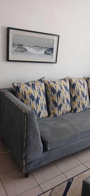 Family Apartment, City View | Living area | Smart TV - Lux Suites zahara Gardens Apartments (Nairobi)