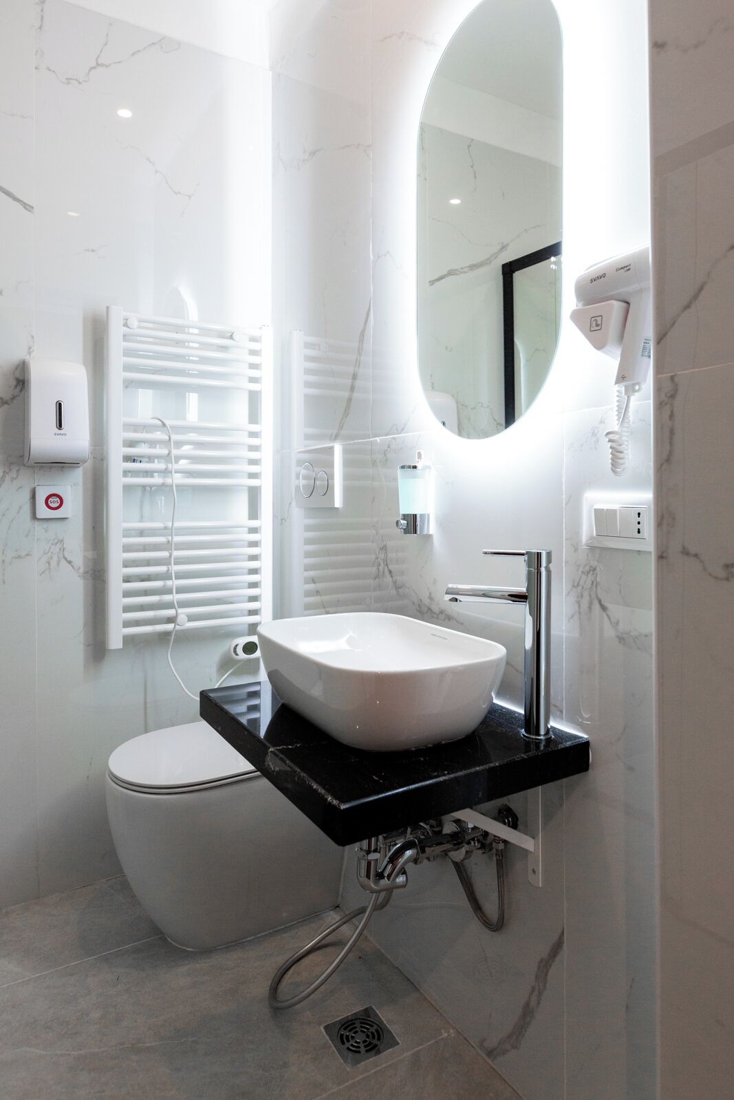 Economy Single Room, 1 Twin Bed | Bathroom | Shower, rainfall showerhead, free toiletries, hair dryer