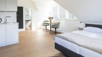 Comfort Double Room, Non Smoking, Balcony | 1 bedroom, desk, free WiFi, bed sheets