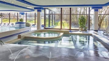 Exercise/lap pool