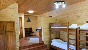 Comfort Quadruple Room, Balcony, Mountain View - Pensiunea Vânătorul (Damuc)