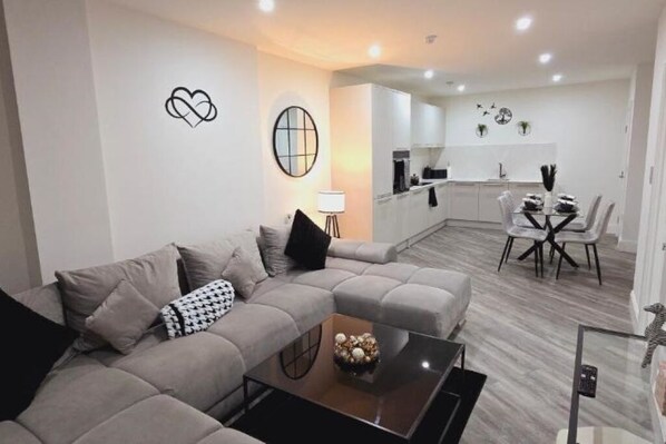 Living area - Abbey Corner By Nivaas 3 : One-Bedroom Premier Apartment
(Reading)