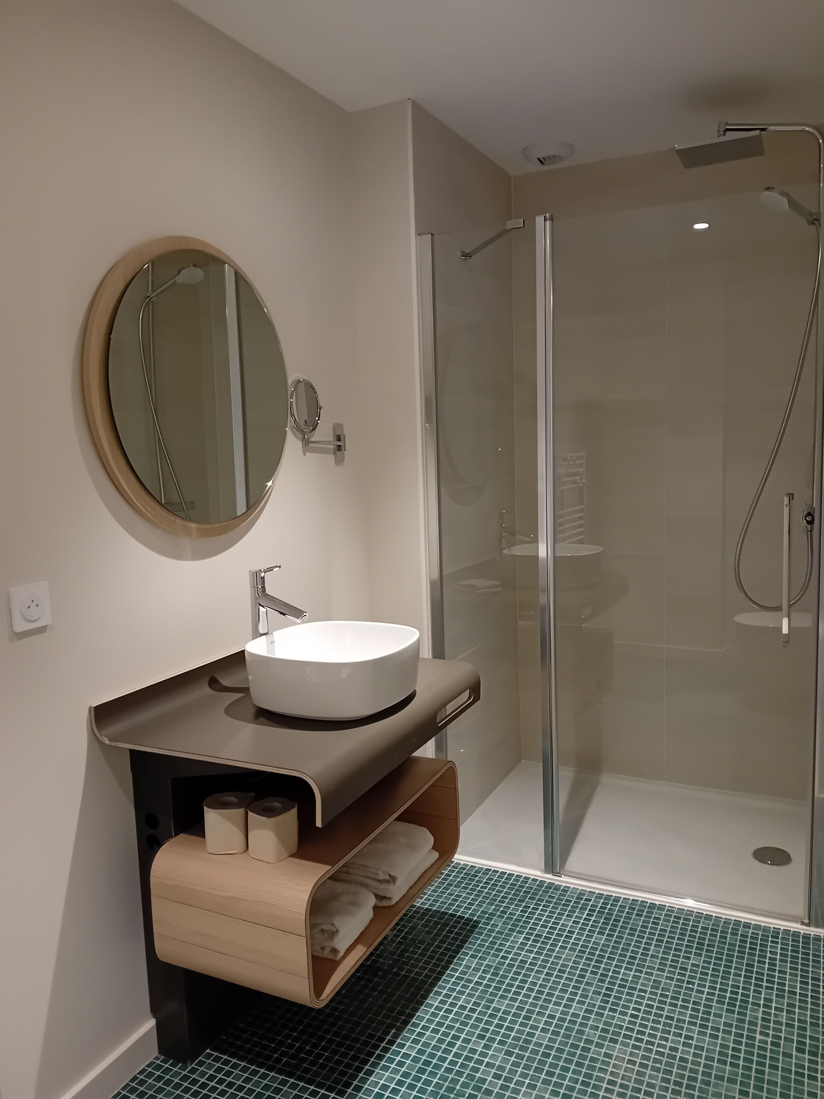 Shower, rainfall showerhead, eco-friendly toiletries, hair dryer
