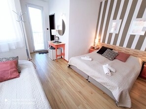 6 Schlafzimmer, Bügeleisen/Bügelbrett, Reisekinderbett, WLAN