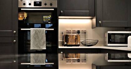 Meadow View, Elm Park