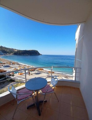 Standaard tweepersoonskamer, balkon, uitzicht op zee | Terras
