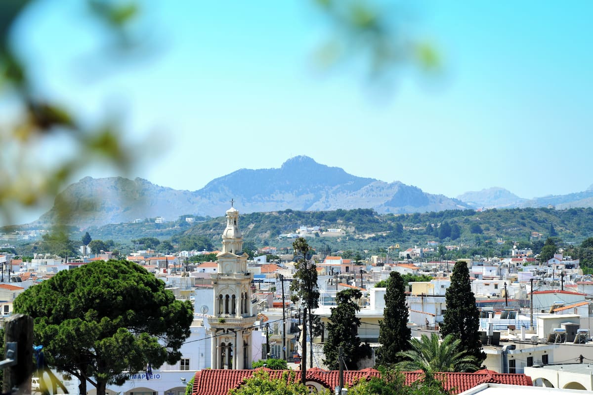 Deluxe Apartment, Balcony, City View | Living area