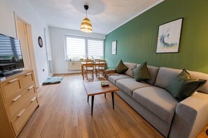 Smart TV, books - "Dünenwind" - your retreat at the Deichkieker guesthouse - pets allowed (Wangerland)