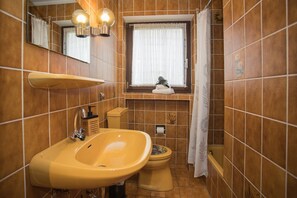 Apartment | Badezimmer
