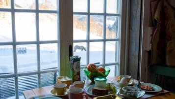 Ferienhütte, 2 Schlafzimmer, Terrasse, Gartenblick | Speisen