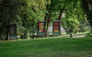 Property grounds - When heritage, art and well-being meet (CANDES SAINT MARTIN)