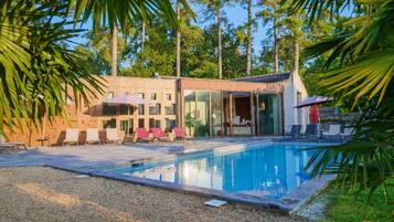 Piscine couverte, piscine chauffée