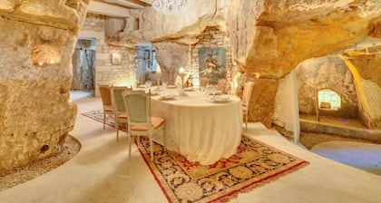 ChĂąteau de Candes - Chambre Triple avec Balcon vue Loire - Piscine - Sauna - Spa