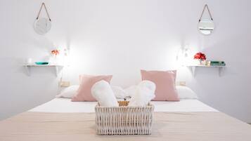 3 slaapkamers, een strijkplank/strijkijzer, gratis wifi, beddengoed