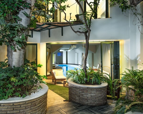 Piscine couverte, piscine chauffée