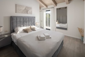 4 bedrooms, iron/ironing board, free WiFi, bed sheets - Luxury Holiday Villa Mapejana by VacayVillas (Poreč)