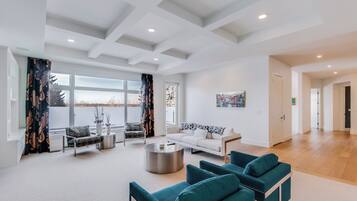 Smart TV, fireplace, offices