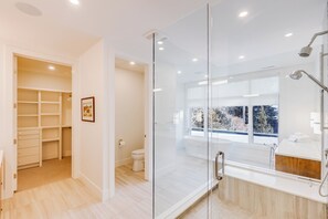 Hårføner og håndklær