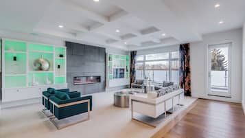 Smart TV, fireplace, offices