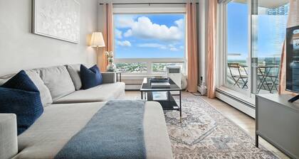 Zorro - Stylish 2BD | 2 BA | Ice District Suite!