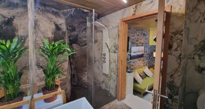 Room-discover Magical Calheta