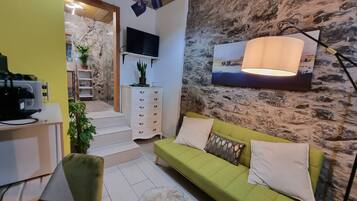 Room, 1 Bedroom, Smoking, Balcony | Living room