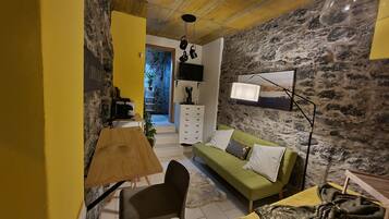 Room, 1 Bedroom, Smoking, Balcony | Living room