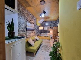 Room, 1 Bedroom, Smoking, Balcony | Living room