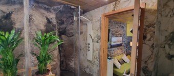 Room-discover Magical Calheta