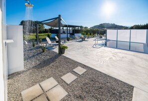 Terrace/patio - Vigla Kiotari - a stunning villa ideally situated next to the magnificent Kiotari Beach. (Greece)