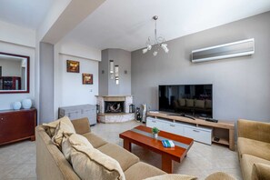 Smart TV - Welcome to Thalpori Villa nestled in the tranquil Maritsa Area of Rhodes. (Maritsa)