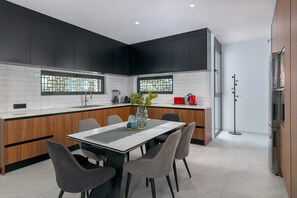 Fridge, microwave, oven, dishwasher
