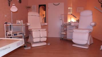 Trị liệu toàn thân, massage mô sâu, chăm sóc da mặt