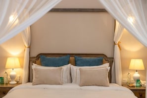 Deluxe Double Room | Desk, laptop workspace, free WiFi - Heritage Boutique by Seven Angels (Kandy)