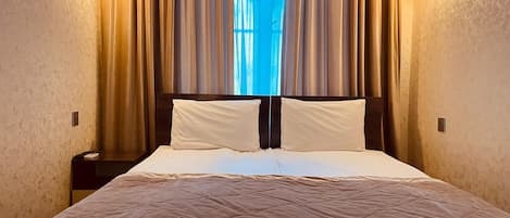 Free cots/infant beds, free WiFi, bed sheets