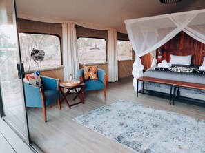 Luxury Double or Twin Room | In-room safe, free WiFi, bed sheets - Chamabondo Tented Camp (Victoria Falls)