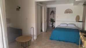 1 多间卧室、熨斗/熨衣板、WiFi、床单