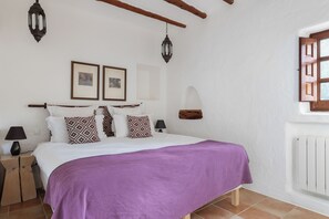 5 bedrooms, iron/ironing board, WiFi, bed sheets - An Oasis of Peace on an Authentic Mediterranean Estate in the Very Heart of Ibiza (SAN JOSE)
