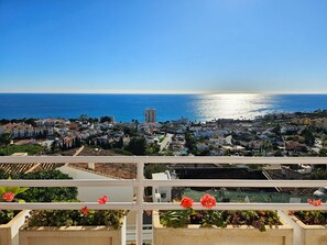 Property grounds - Two bedroom apartment in Riviera del Sol (Mijas Costa)