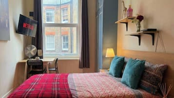 1 bedroom, iron/ironing board, travel cot, free WiFi