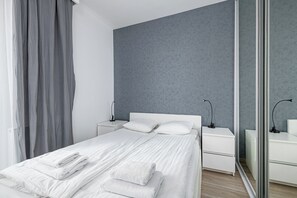 公寓, 陽台 | 1 間臥室、熨斗/熨衣板、免費無線上網