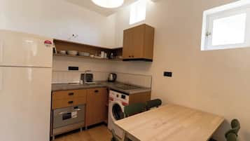 Familienapartment, Terrasse | Eigene Küche